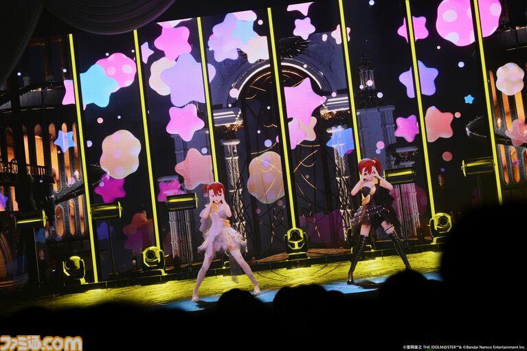 『アイマス』双海亜美・真美 twin live“ふたごぼしのつばさ”東京公演リポート。全曲ふたりでのステージで、新曲『北極星をズラしちゃえ！』でも一体感のあるパフォーマンスを披露。