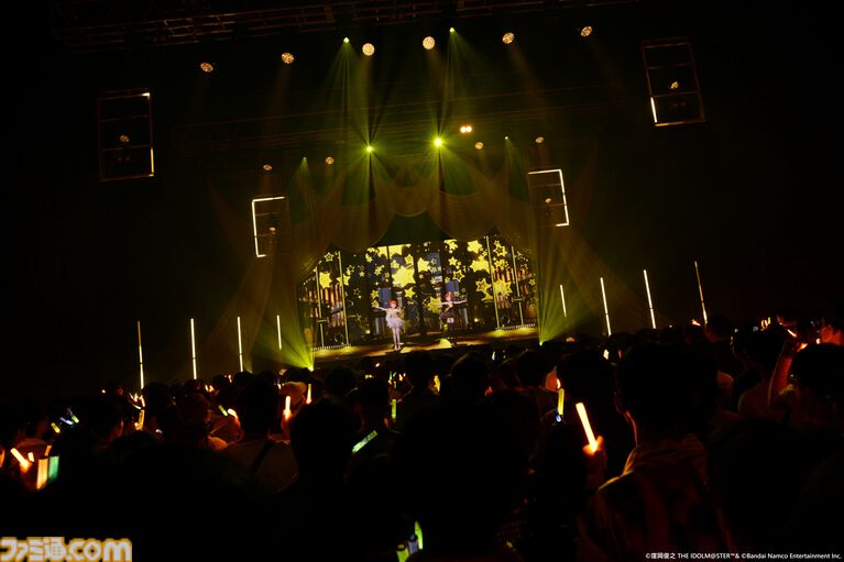 『アイマス』双海亜美・真美 twin live“ふたごぼしのつばさ”東京公演リポート。全曲ふたりでのステージで、新曲『北極星をズラしちゃえ！』でも一体感のあるパフォーマンスを披露。