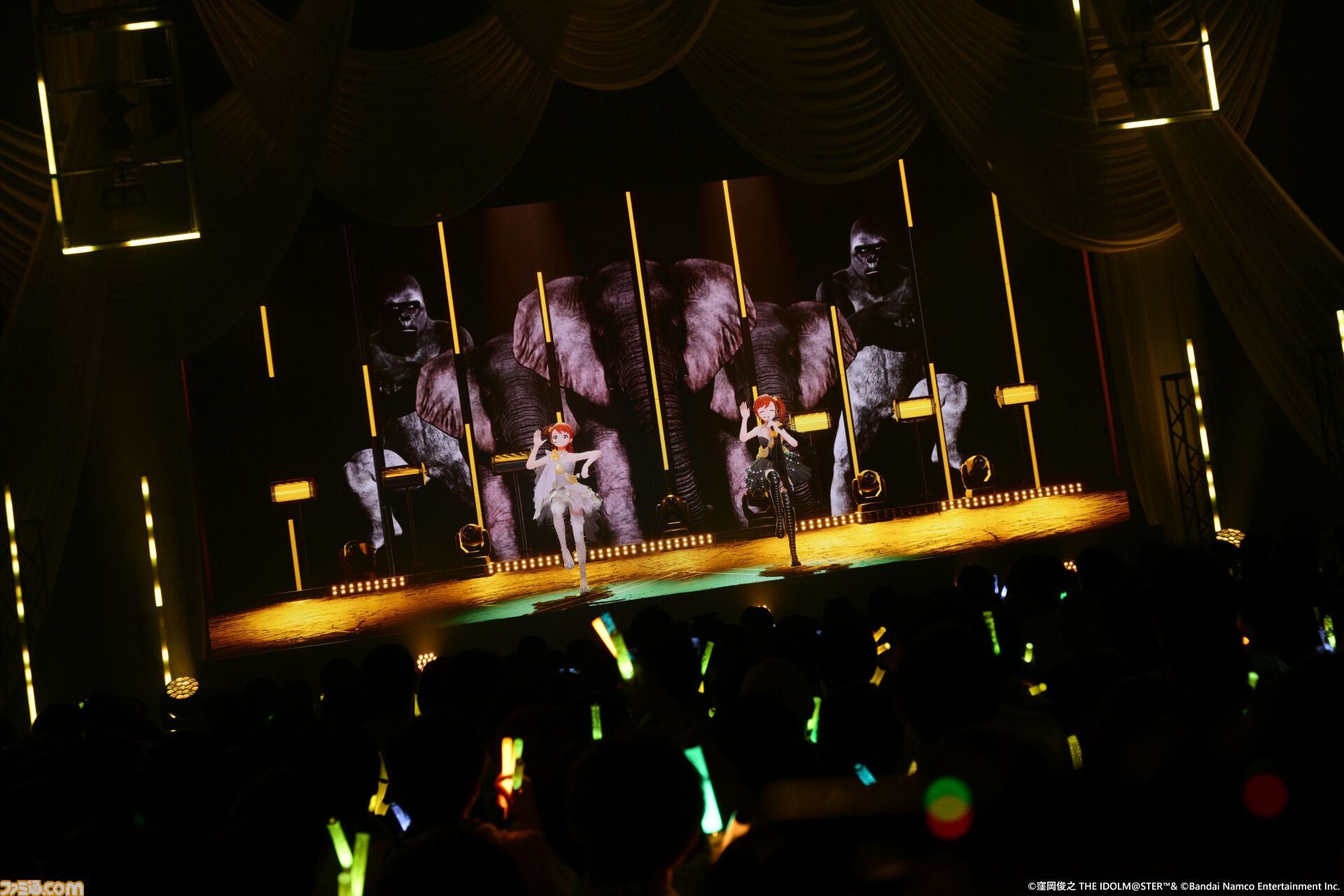 『アイマス』双海亜美・真美 twin live“ふたごぼしのつばさ”東京公演リポート。全曲ふたりでのステージで、新曲『北極星をズラしちゃえ！』でも一体感のあるパフォーマンスを披露。