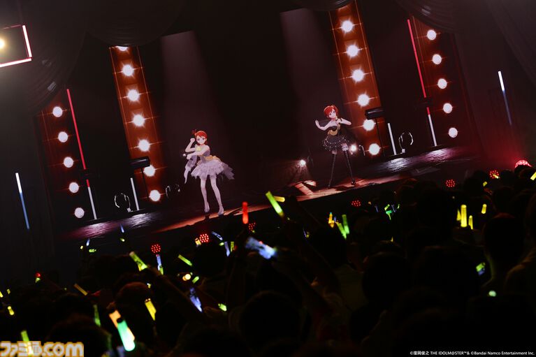 『アイマス』双海亜美・真美 twin live“ふたごぼしのつばさ”東京公演リポート。全曲ふたりでのステージで、新曲『北極星をズラしちゃえ！』でも一体感のあるパフォーマンスを披露。