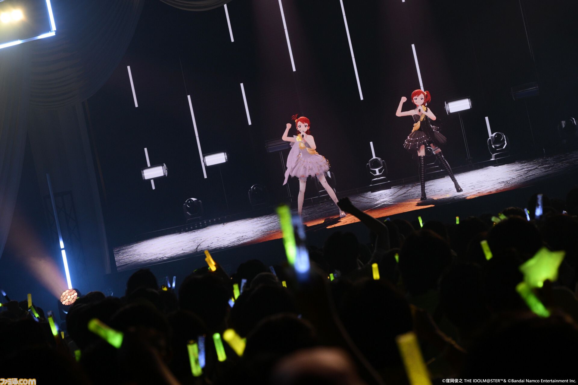 『アイマス』双海亜美・真美 twin live“ふたごぼしのつばさ”東京公演リポート。全曲ふたりでのステージで、新曲『北極星をズラしちゃえ！』でも一体感のあるパフォーマンスを披露。