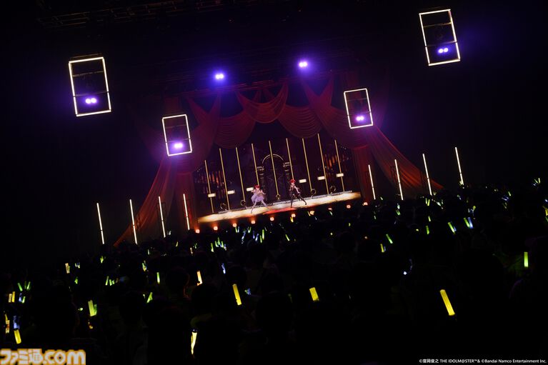 『アイマス』双海亜美・真美 twin live“ふたごぼしのつばさ”東京公演リポート。全曲ふたりでのステージで、新曲『北極星をズラしちゃえ！』でも一体感のあるパフォーマンスを披露。