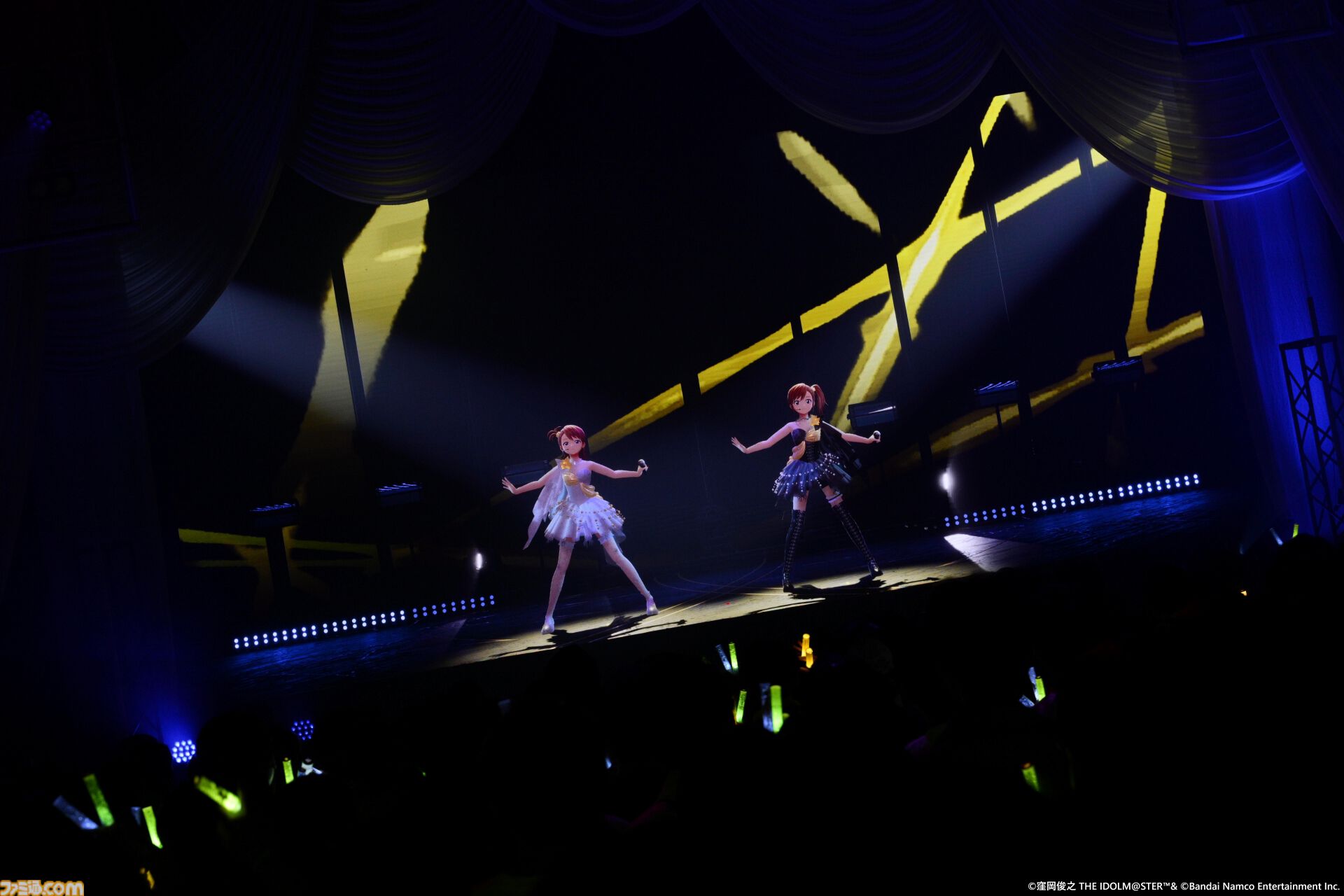 『アイマス』双海亜美・真美 twin live“ふたごぼしのつばさ”東京公演リポート。全曲ふたりでのステージで、新曲『北極星をズラしちゃえ！』でも一体感のあるパフォーマンスを披露。