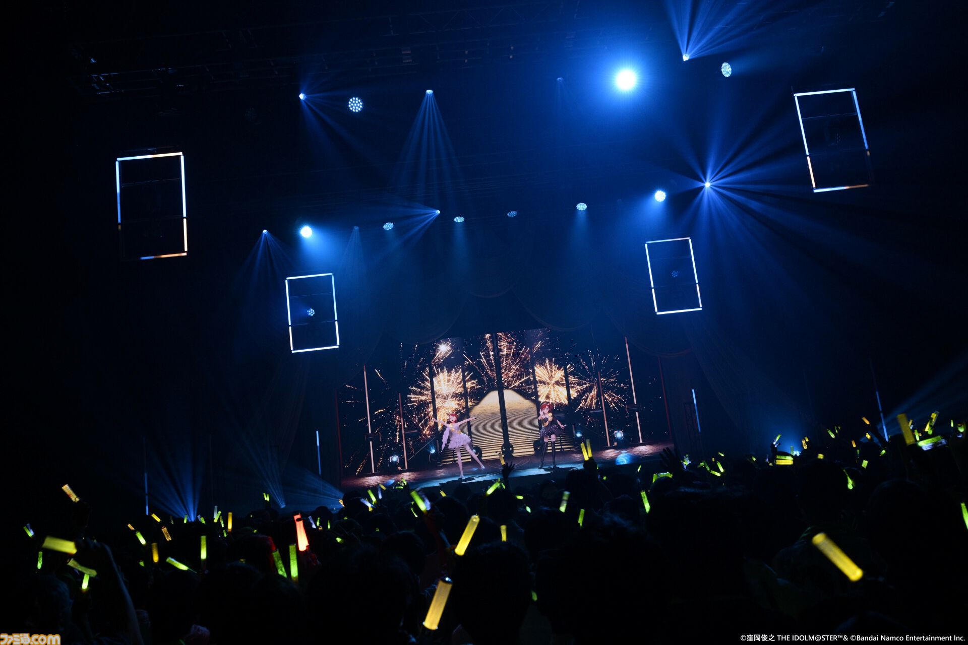 『アイマス』双海亜美・真美 twin live“ふたごぼしのつばさ”東京公演リポート。全曲ふたりでのステージで、新曲『北極星をズラしちゃえ！』でも一体感のあるパフォーマンスを披露。