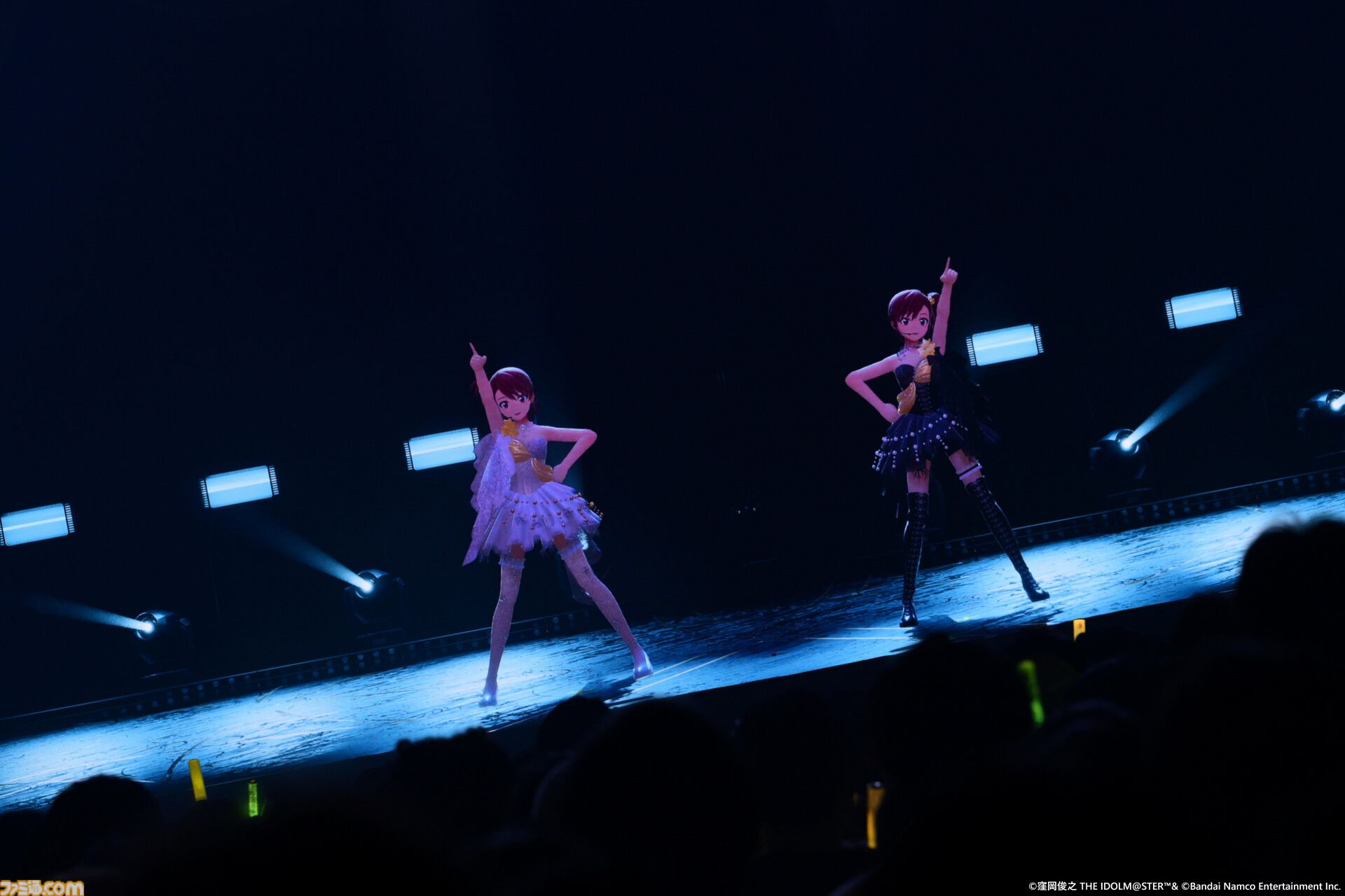 『アイマス』双海亜美・真美 twin live“ふたごぼしのつばさ”東京公演リポート。全曲ふたりでのステージで、新曲『北極星をズラしちゃえ！』でも一体感のあるパフォーマンスを披露。