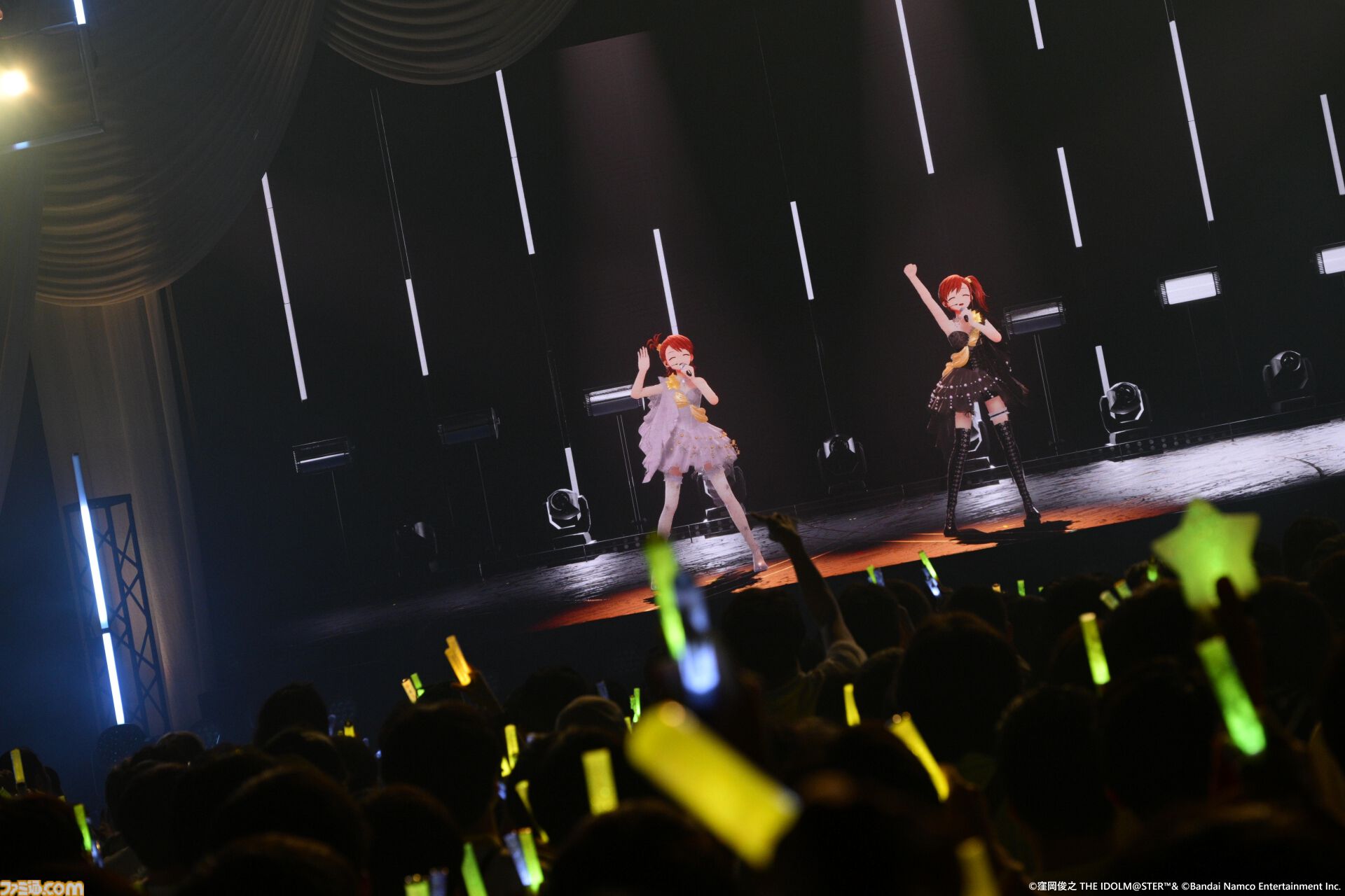 『アイマス』双海亜美・真美 twin live“ふたごぼしのつばさ”東京公演リポート。全曲ふたりでのステージで、新曲『北極星をズラしちゃえ！』でも一体感のあるパフォーマンスを披露。