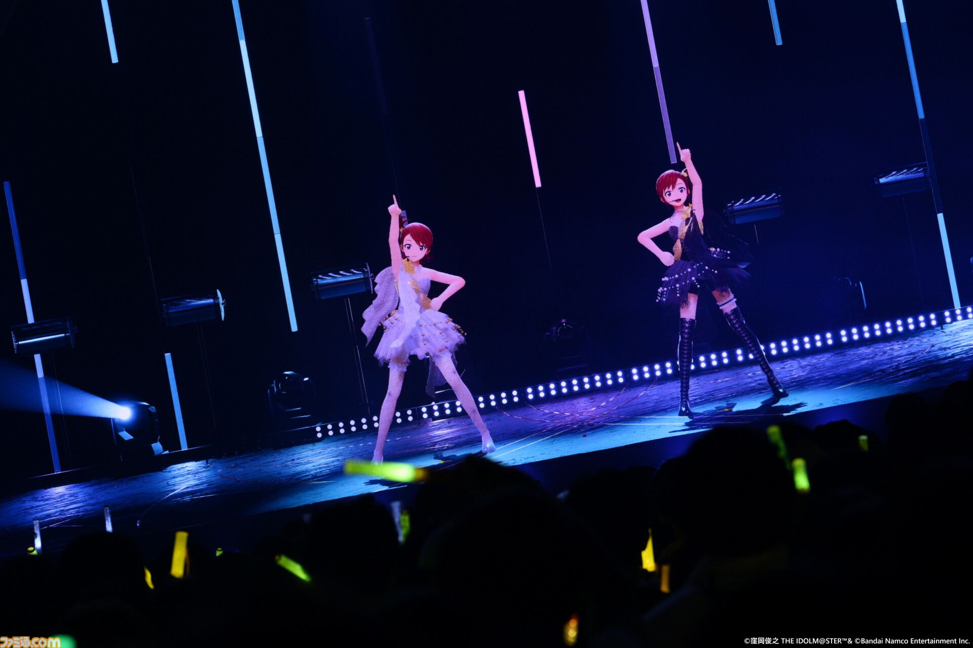 『アイマス』双海亜美・真美 twin live“ふたごぼしのつばさ”東京公演リポート。全曲ふたりでのステージで、新曲『北極星をズラしちゃえ！』でも一体感のあるパフォーマンスを披露。