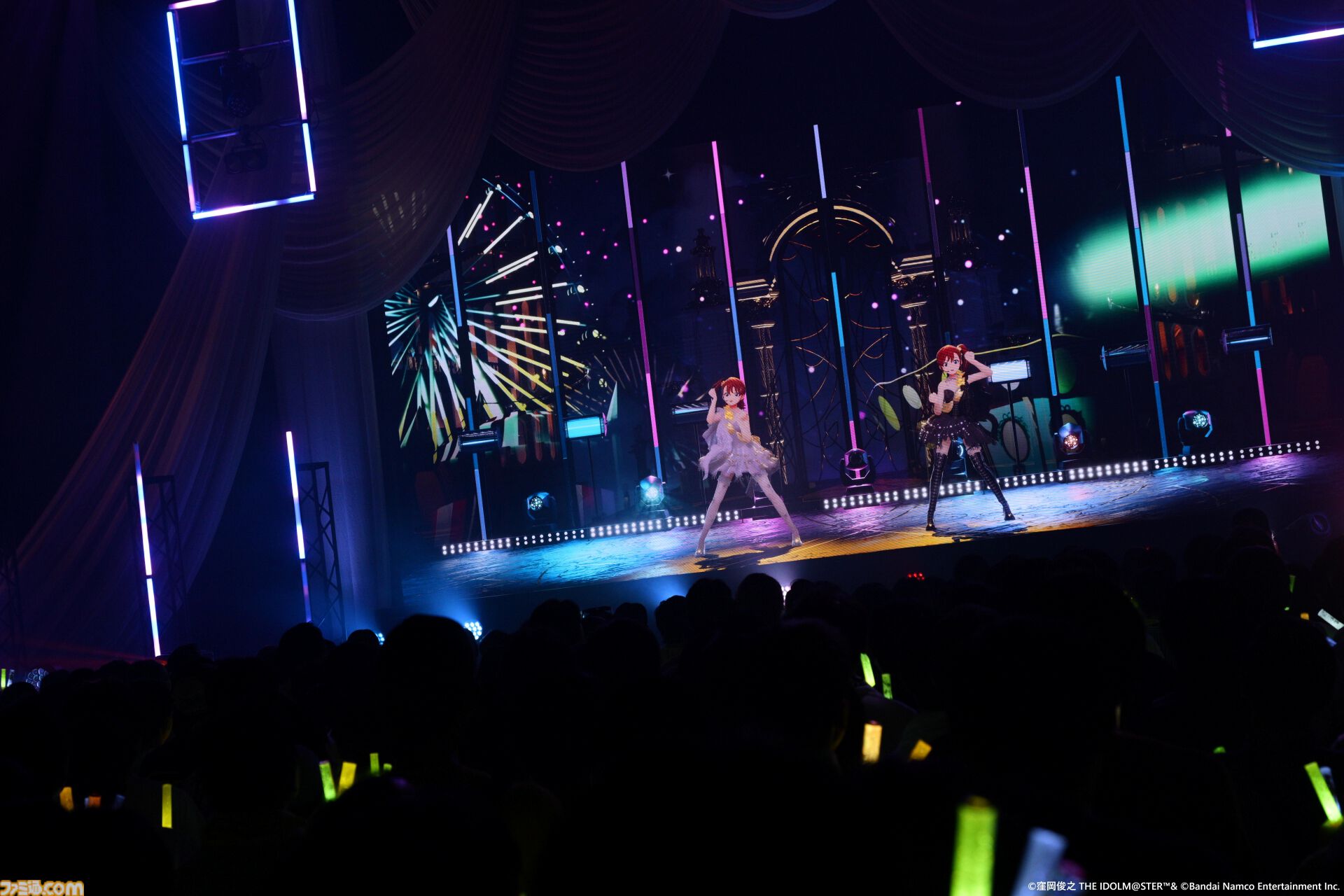 『アイマス』双海亜美・真美 twin live“ふたごぼしのつばさ”東京公演リポート。全曲ふたりでのステージで、新曲『北極星をズラしちゃえ！』でも一体感のあるパフォーマンスを披露。