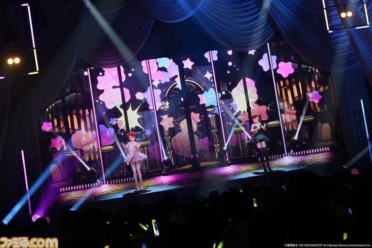 『アイマス』双海亜美・真美 twin live“ふたごぼしのつばさ”東京公演リポート。全曲ふたりでのステージで、新曲『北極星をズラしちゃえ！』でも一体感のあるパフォーマンスを披露。