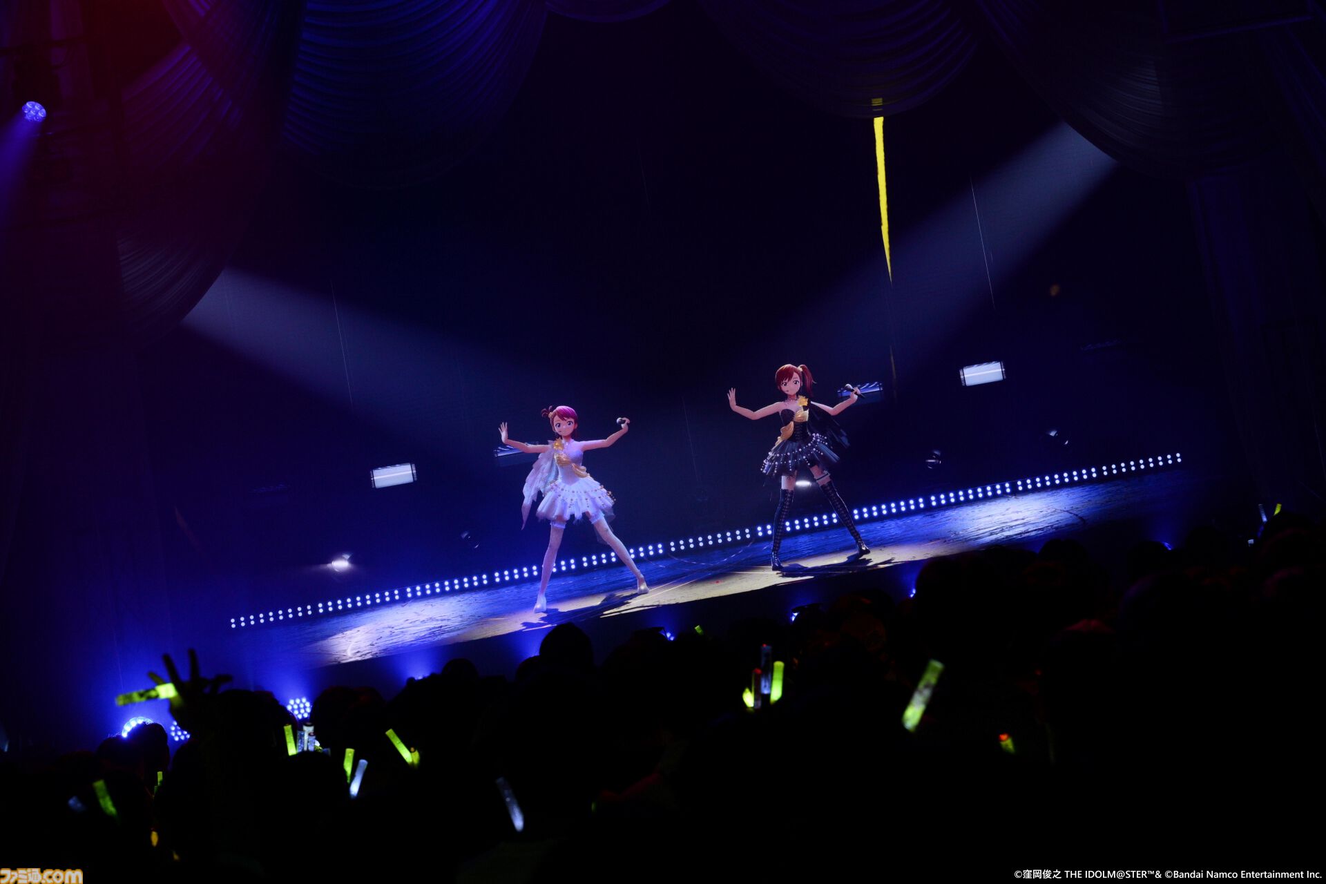 『アイマス』双海亜美・真美 twin live“ふたごぼしのつばさ”東京公演リポート。全曲ふたりでのステージで、新曲『北極星をズラしちゃえ！』でも一体感のあるパフォーマンスを披露。