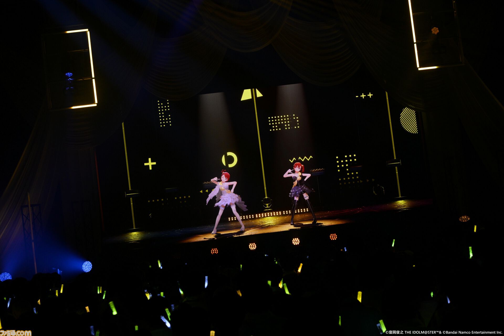 『アイマス』双海亜美・真美 twin live“ふたごぼしのつばさ”東京公演リポート。全曲ふたりでのステージで、新曲『北極星をズラしちゃえ！』でも一体感のあるパフォーマンスを披露。