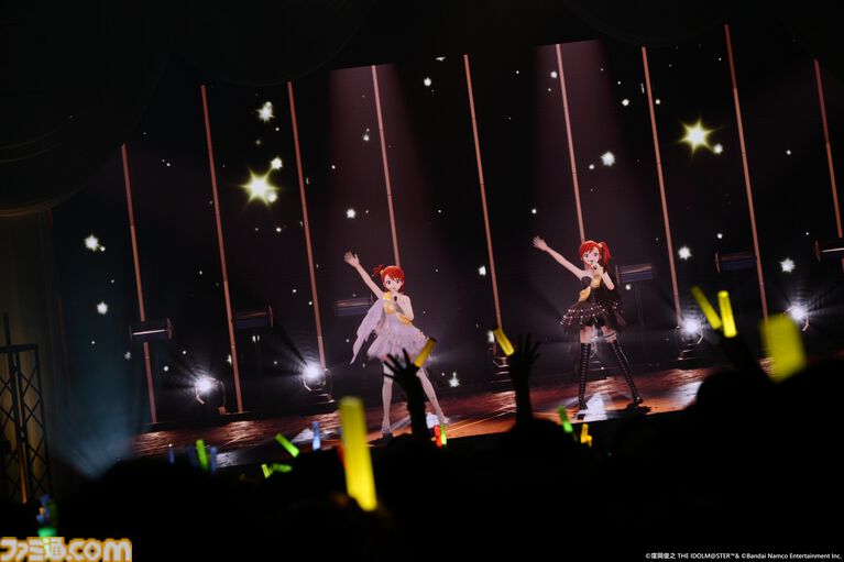 『アイマス』双海亜美・真美 twin live“ふたごぼしのつばさ”東京公演リポート。全曲ふたりでのステージで、新曲『北極星をズラしちゃえ！』でも一体感のあるパフォーマンスを披露。