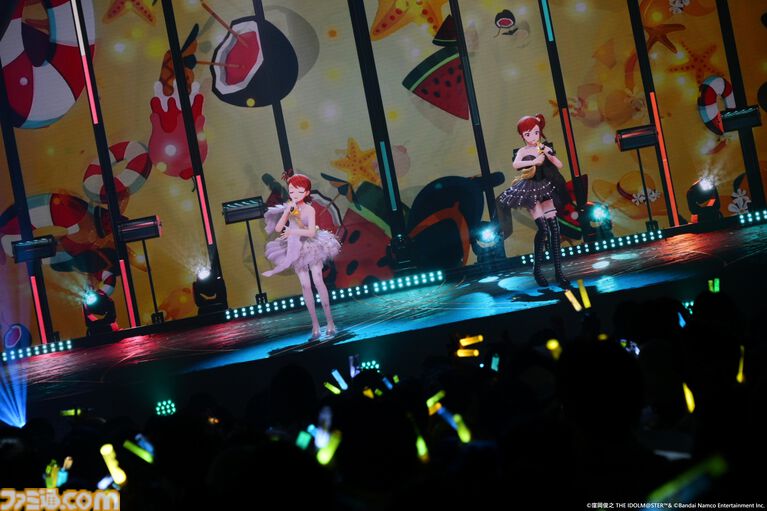 『アイマス』双海亜美・真美 twin live“ふたごぼしのつばさ”東京公演リポート。全曲ふたりでのステージで、新曲『北極星をズラしちゃえ！』でも一体感のあるパフォーマンスを披露。