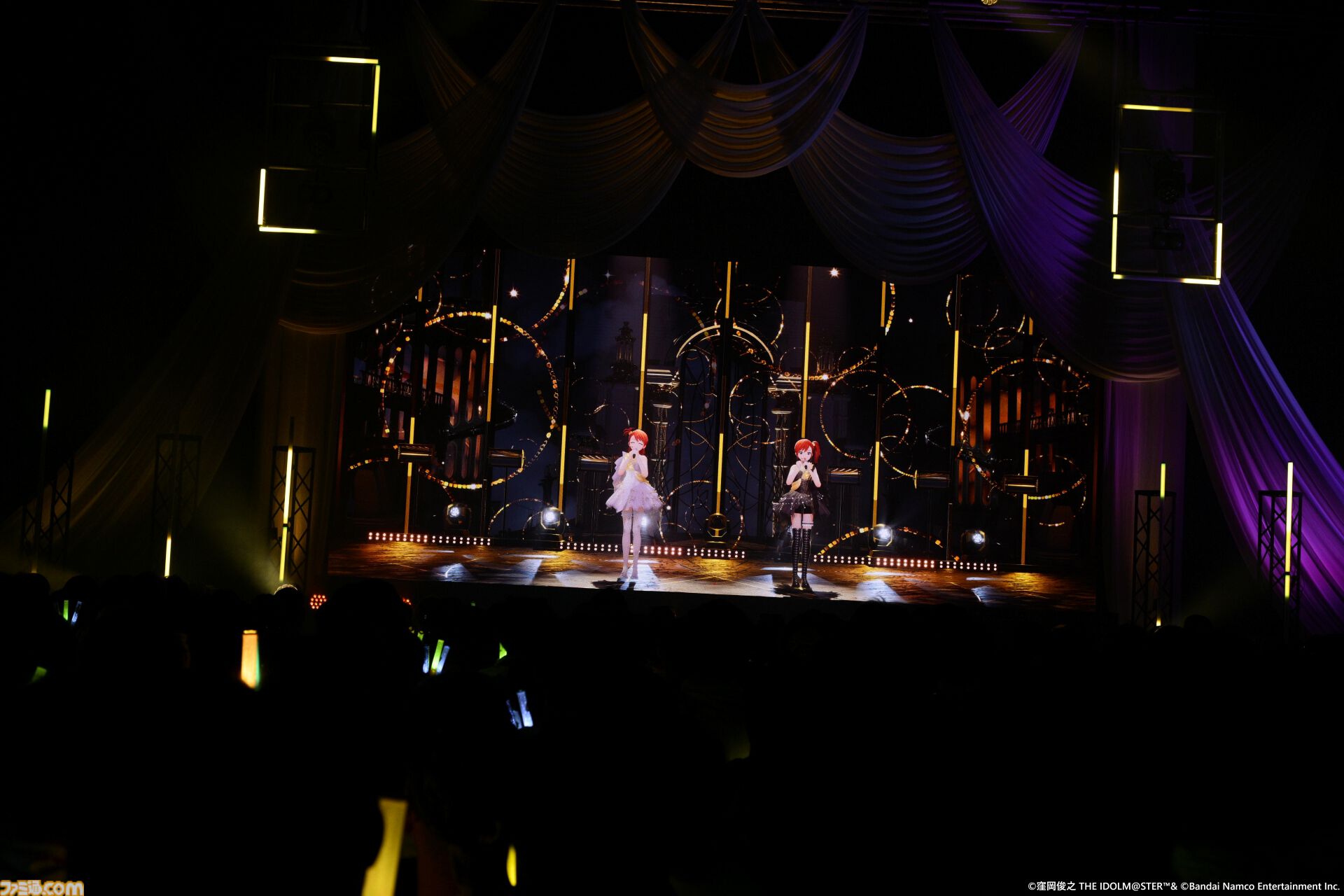 『アイマス』双海亜美・真美 twin live“ふたごぼしのつばさ”東京公演リポート。全曲ふたりでのステージで、新曲『北極星をズラしちゃえ！』でも一体感のあるパフォーマンスを披露。