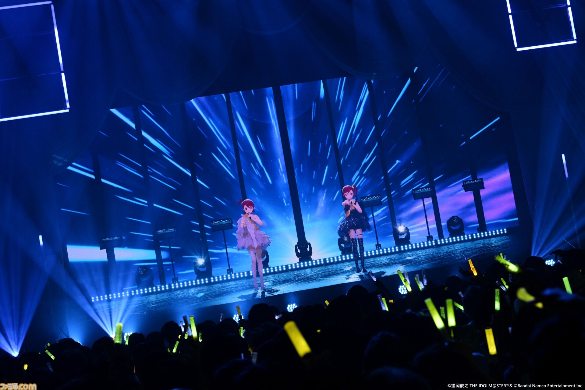 『アイマス』双海亜美・真美 twin live“ふたごぼしのつばさ”東京公演リポート。全曲ふたりでのステージで、新曲『北極星をズラしちゃえ！』でも一体感のあるパフォーマンスを披露。