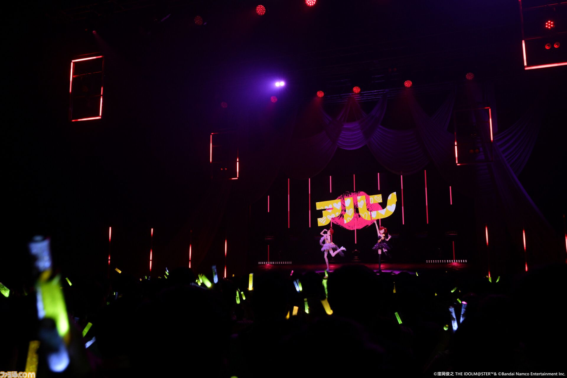 『アイマス』双海亜美・真美 twin live“ふたごぼしのつばさ”東京公演リポート。全曲ふたりでのステージで、新曲『北極星をズラしちゃえ！』でも一体感のあるパフォーマンスを披露。