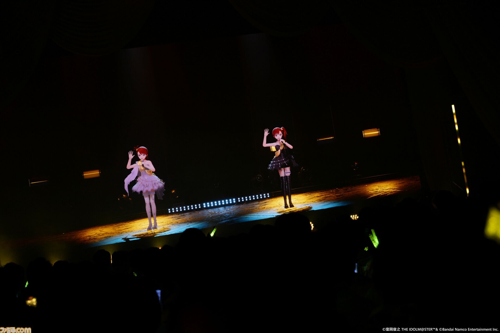 『アイマス』双海亜美・真美 twin live“ふたごぼしのつばさ”東京公演リポート。全曲ふたりでのステージで、新曲『北極星をズラしちゃえ！』でも一体感のあるパフォーマンスを披露。