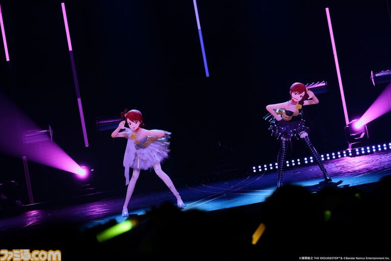 『アイマス』双海亜美・真美 twin live“ふたごぼしのつばさ”東京公演リポート。全曲ふたりでのステージで、新曲『北極星をズラしちゃえ！』でも一体感のあるパフォーマンスを披露。