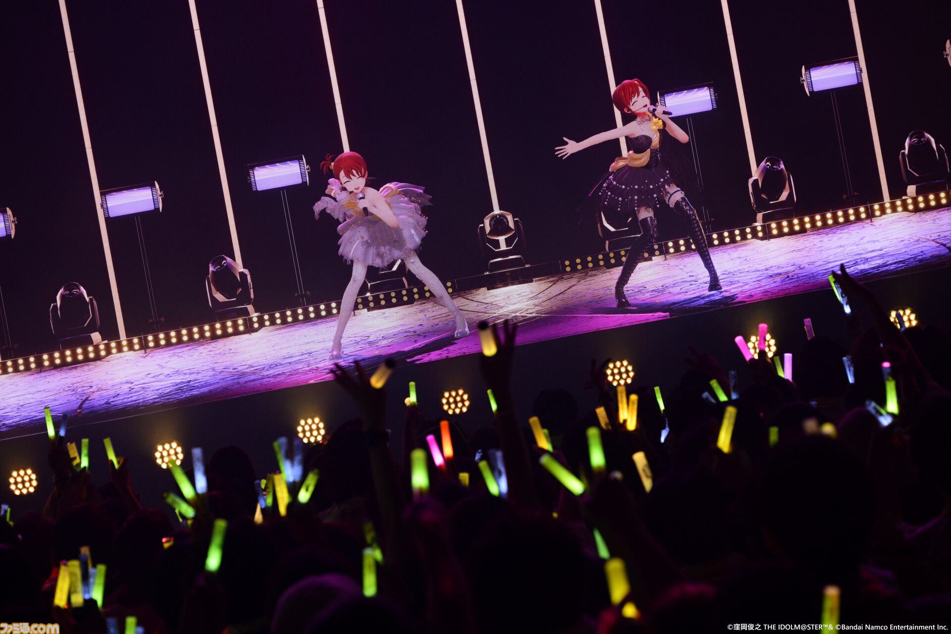 『アイマス』双海亜美・真美 twin live“ふたごぼしのつばさ”東京公演リポート。全曲ふたりでのステージで、新曲『北極星をズラしちゃえ！』でも一体感のあるパフォーマンスを披露。