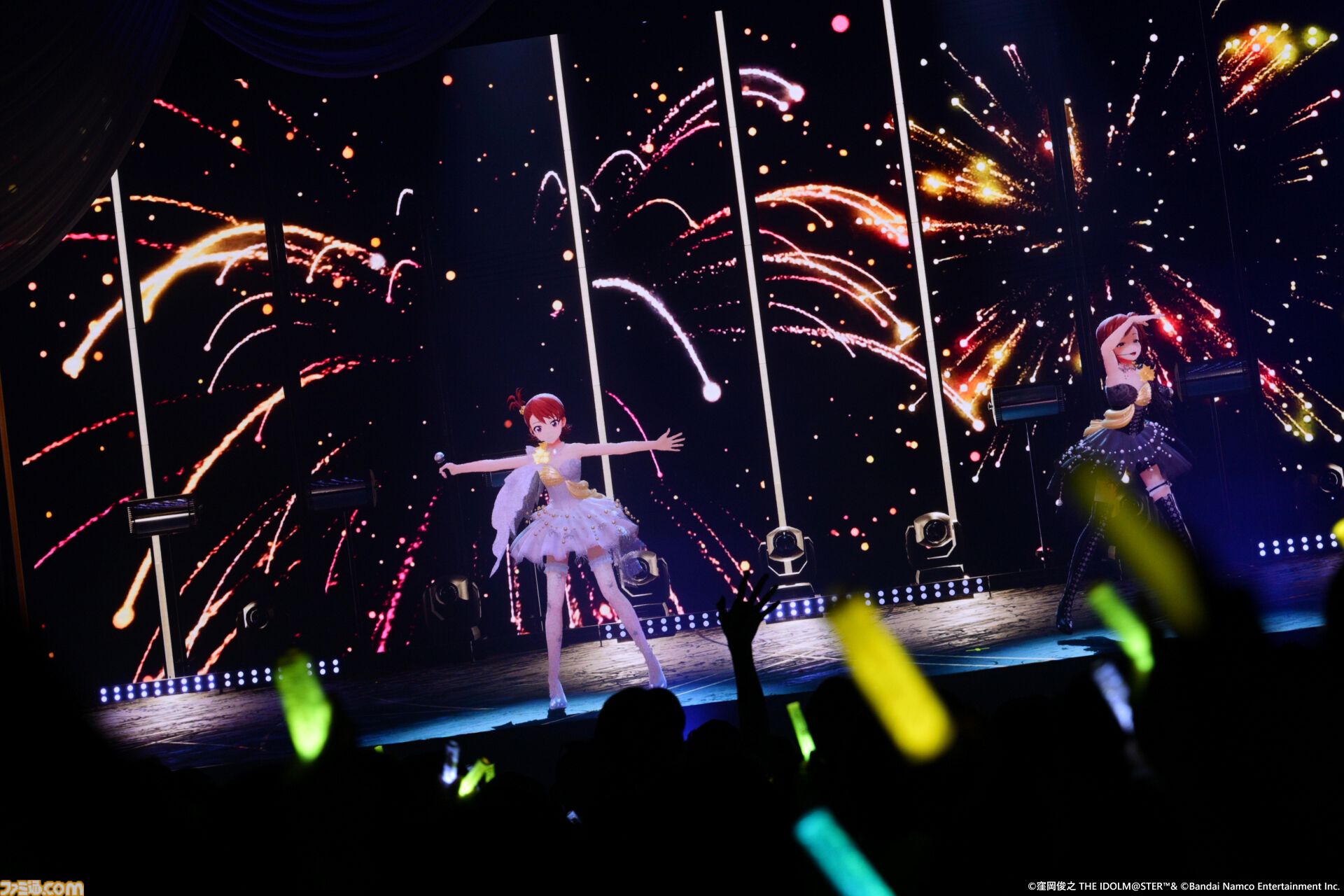 『アイマス』双海亜美・真美 twin live“ふたごぼしのつばさ”東京公演リポート。全曲ふたりでのステージで、新曲『北極星をズラしちゃえ！』でも一体感のあるパフォーマンスを披露。