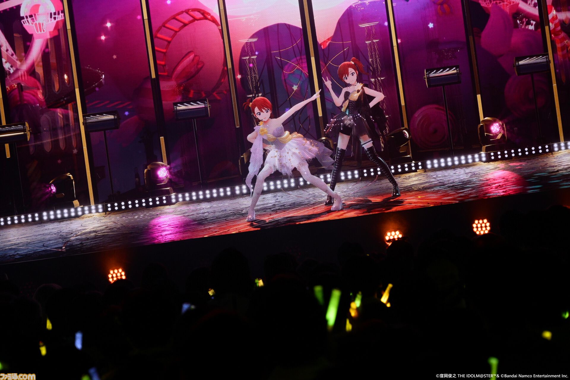 『アイマス』双海亜美・真美 twin live“ふたごぼしのつばさ”東京公演リポート。全曲ふたりでのステージで、新曲『北極星をズラしちゃえ！』でも一体感のあるパフォーマンスを披露。