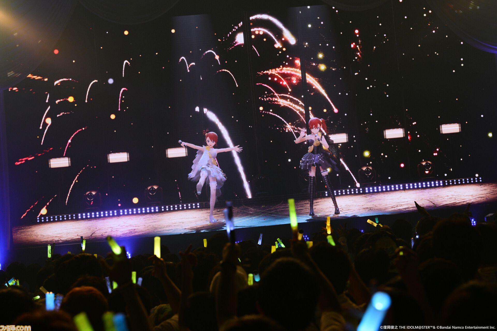 『アイマス』双海亜美・真美 twin live“ふたごぼしのつばさ”東京公演リポート。全曲ふたりでのステージで、新曲『北極星をズラしちゃえ！』でも一体感のあるパフォーマンスを披露。