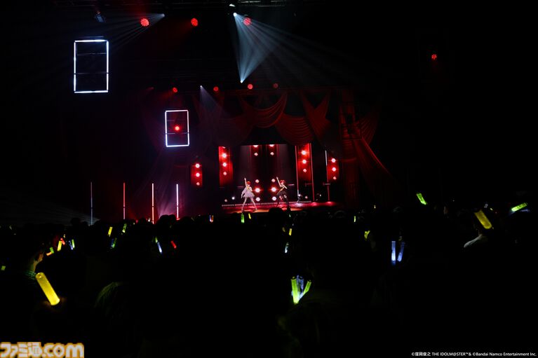 『アイマス』双海亜美・真美 twin live“ふたごぼしのつばさ”東京公演リポート。全曲ふたりでのステージで、新曲『北極星をズラしちゃえ！』でも一体感のあるパフォーマンスを披露。