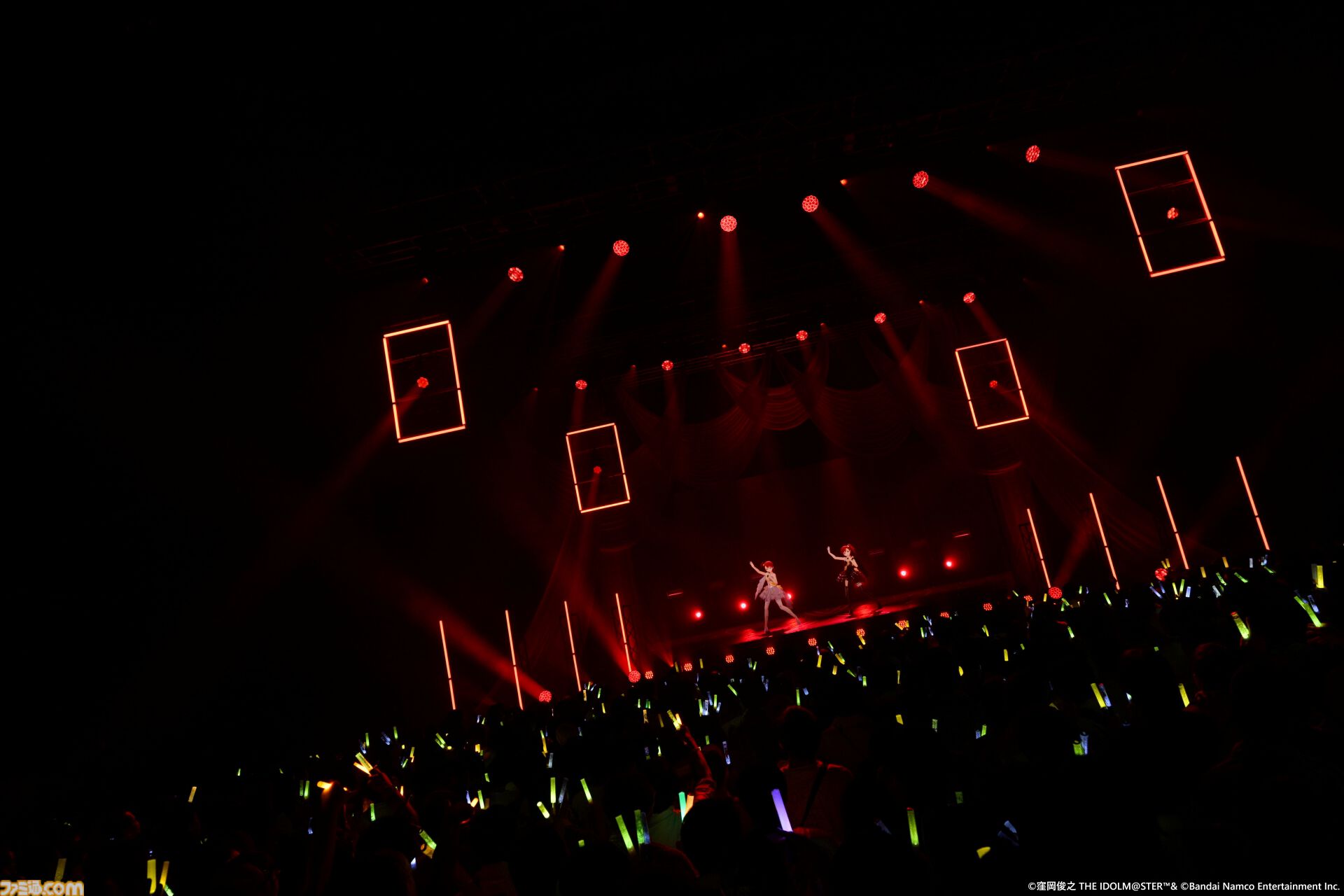 『アイマス』双海亜美・真美 twin live“ふたごぼしのつばさ”東京公演リポート。全曲ふたりでのステージで、新曲『北極星をズラしちゃえ！』でも一体感のあるパフォーマンスを披露。