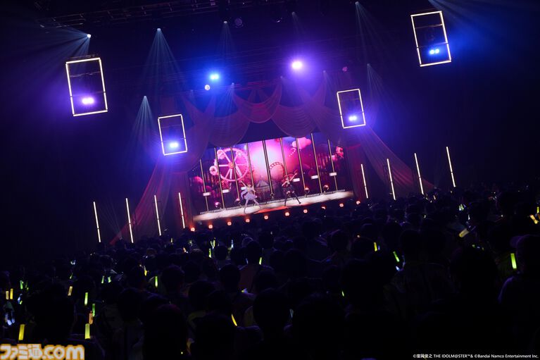 『アイマス』双海亜美・真美 twin live“ふたごぼしのつばさ”東京公演リポート。全曲ふたりでのステージで、新曲『北極星をズラしちゃえ！』でも一体感のあるパフォーマンスを披露。