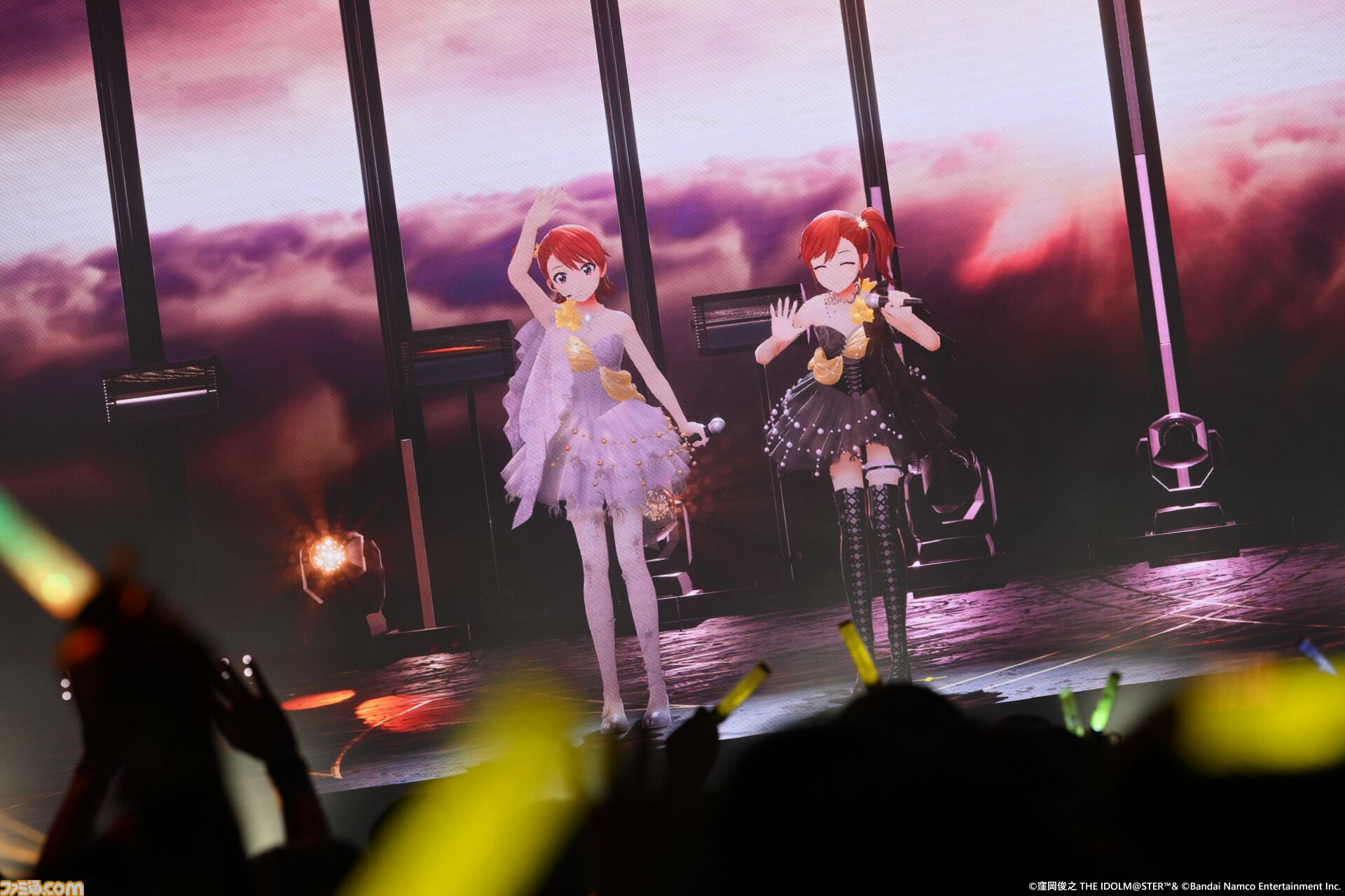 『アイマス』双海亜美・真美 twin live“ふたごぼしのつばさ”東京公演リポート。全曲ふたりでのステージで、新曲『北極星をズラしちゃえ！』でも一体感のあるパフォーマンスを披露。