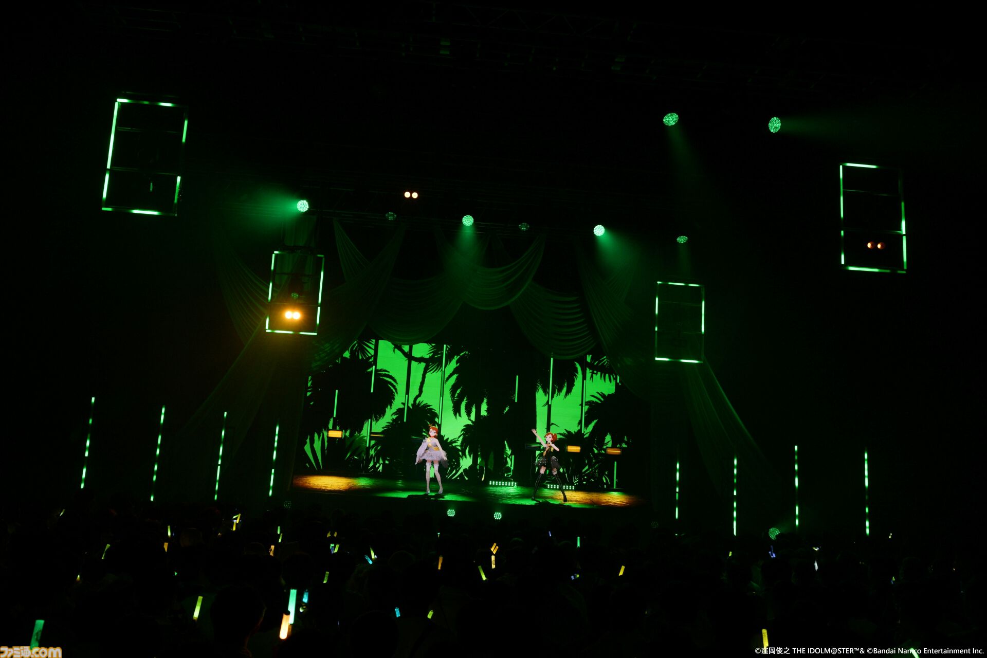 『アイマス』双海亜美・真美 twin live“ふたごぼしのつばさ”東京公演リポート。全曲ふたりでのステージで、新曲『北極星をズラしちゃえ！』でも一体感のあるパフォーマンスを披露。