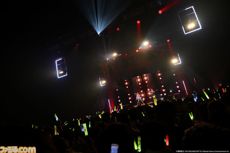 『アイマス』双海亜美・真美 twin live“ふたごぼしのつばさ”東京公演リポート。全曲ふたりでのステージで、新曲『北極星をズラしちゃえ！』でも一体感のあるパフォーマンスを披露。