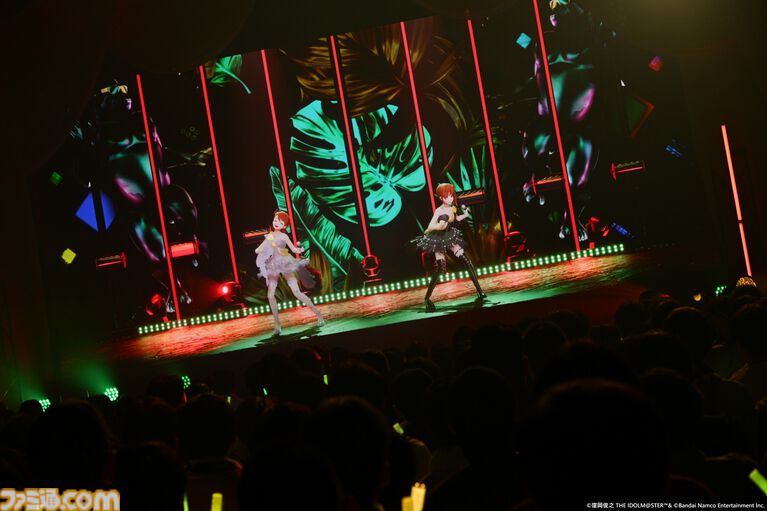 『アイマス』双海亜美・真美 twin live“ふたごぼしのつばさ”東京公演リポート。全曲ふたりでのステージで、新曲『北極星をズラしちゃえ！』でも一体感のあるパフォーマンスを披露。