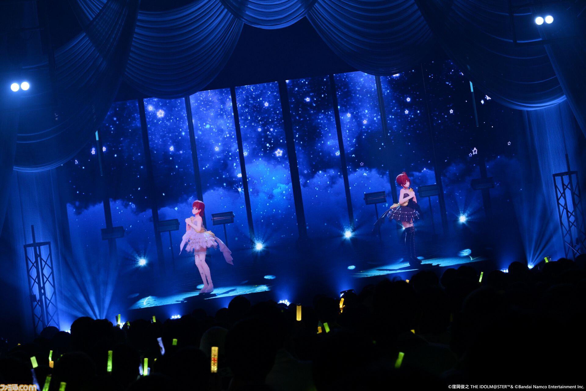 『アイマス』双海亜美・真美 twin live“ふたごぼしのつばさ”東京公演リポート。全曲ふたりでのステージで、新曲『北極星をズラしちゃえ！』でも一体感のあるパフォーマンスを披露。