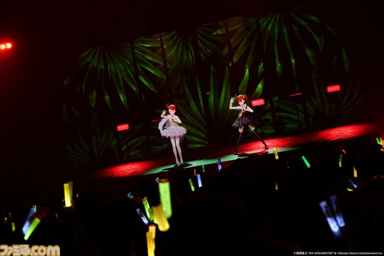 『アイマス』双海亜美・真美 twin live“ふたごぼしのつばさ”東京公演リポート。全曲ふたりでのステージで、新曲『北極星をズラしちゃえ！』でも一体感のあるパフォーマンスを披露。