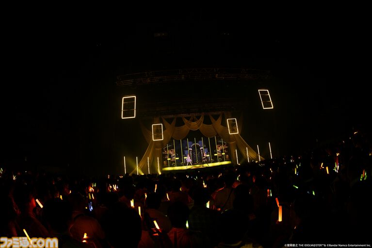 『アイマス』双海亜美・真美 twin live“ふたごぼしのつばさ”東京公演リポート。全曲ふたりでのステージで、新曲『北極星をズラしちゃえ！』でも一体感のあるパフォーマンスを披露。