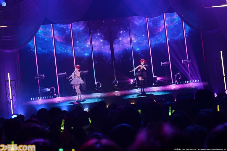 『アイマス』双海亜美・真美 twin live“ふたごぼしのつばさ”東京公演リポート。全曲ふたりでのステージで、新曲『北極星をズラしちゃえ！』でも一体感のあるパフォーマンスを披露。