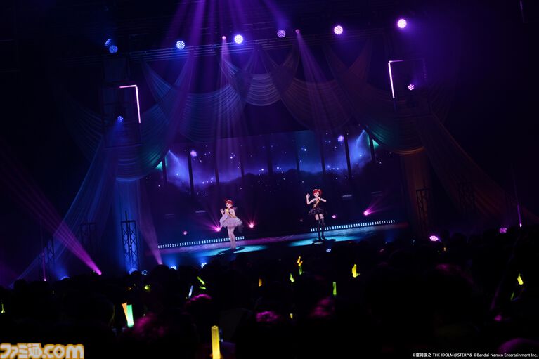 『アイマス』双海亜美・真美 twin live“ふたごぼしのつばさ”東京公演リポート。全曲ふたりでのステージで、新曲『北極星をズラしちゃえ！』でも一体感のあるパフォーマンスを披露。