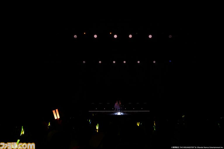 『アイマス』双海亜美・真美 twin live“ふたごぼしのつばさ”東京公演リポート。全曲ふたりでのステージで、新曲『北極星をズラしちゃえ！』でも一体感のあるパフォーマンスを披露。