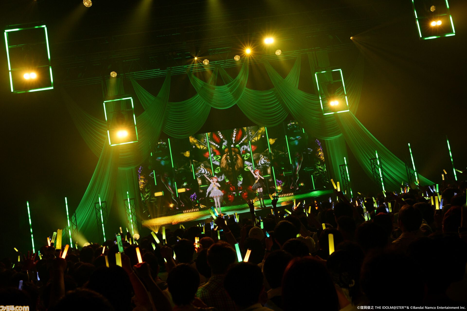 『アイマス』双海亜美・真美 twin live“ふたごぼしのつばさ”東京公演リポート。全曲ふたりでのステージで、新曲『北極星をズラしちゃえ！』でも一体感のあるパフォーマンスを披露。