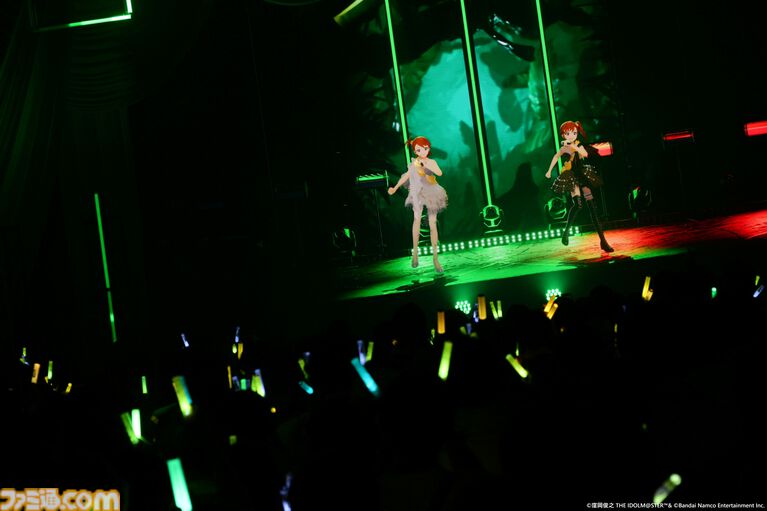 『アイマス』双海亜美・真美 twin live“ふたごぼしのつばさ”東京公演リポート。全曲ふたりでのステージで、新曲『北極星をズラしちゃえ！』でも一体感のあるパフォーマンスを披露。