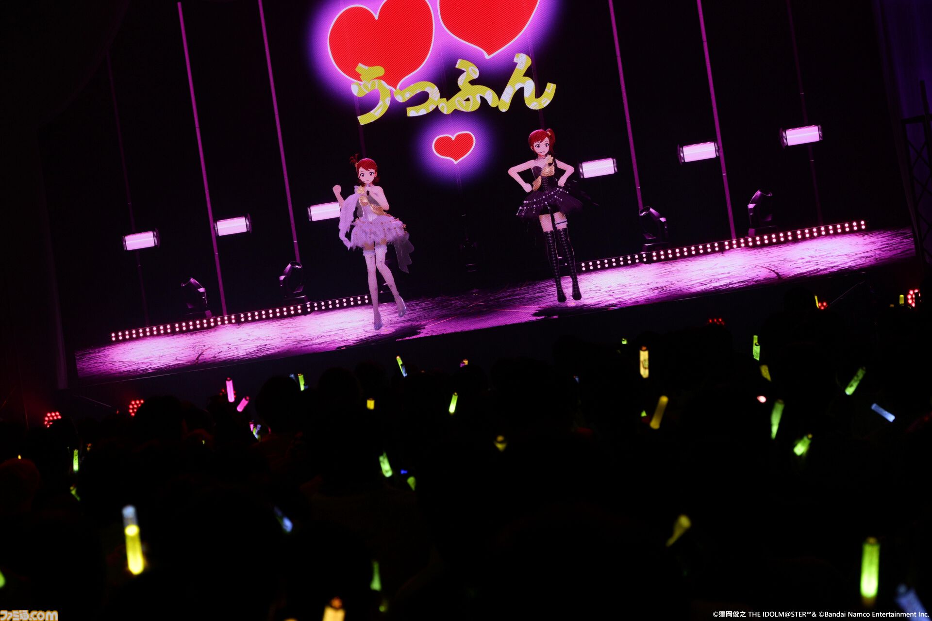 『アイマス』双海亜美・真美 twin live“ふたごぼしのつばさ”東京公演リポート。全曲ふたりでのステージで、新曲『北極星をズラしちゃえ！』でも一体感のあるパフォーマンスを披露。