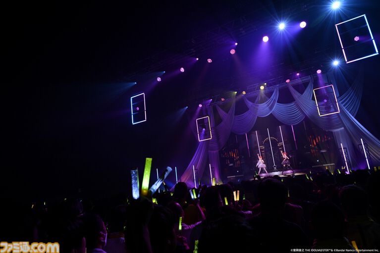 『アイマス』双海亜美・真美 twin live“ふたごぼしのつばさ”東京公演リポート。全曲ふたりでのステージで、新曲『北極星をズラしちゃえ！』でも一体感のあるパフォーマンスを披露。