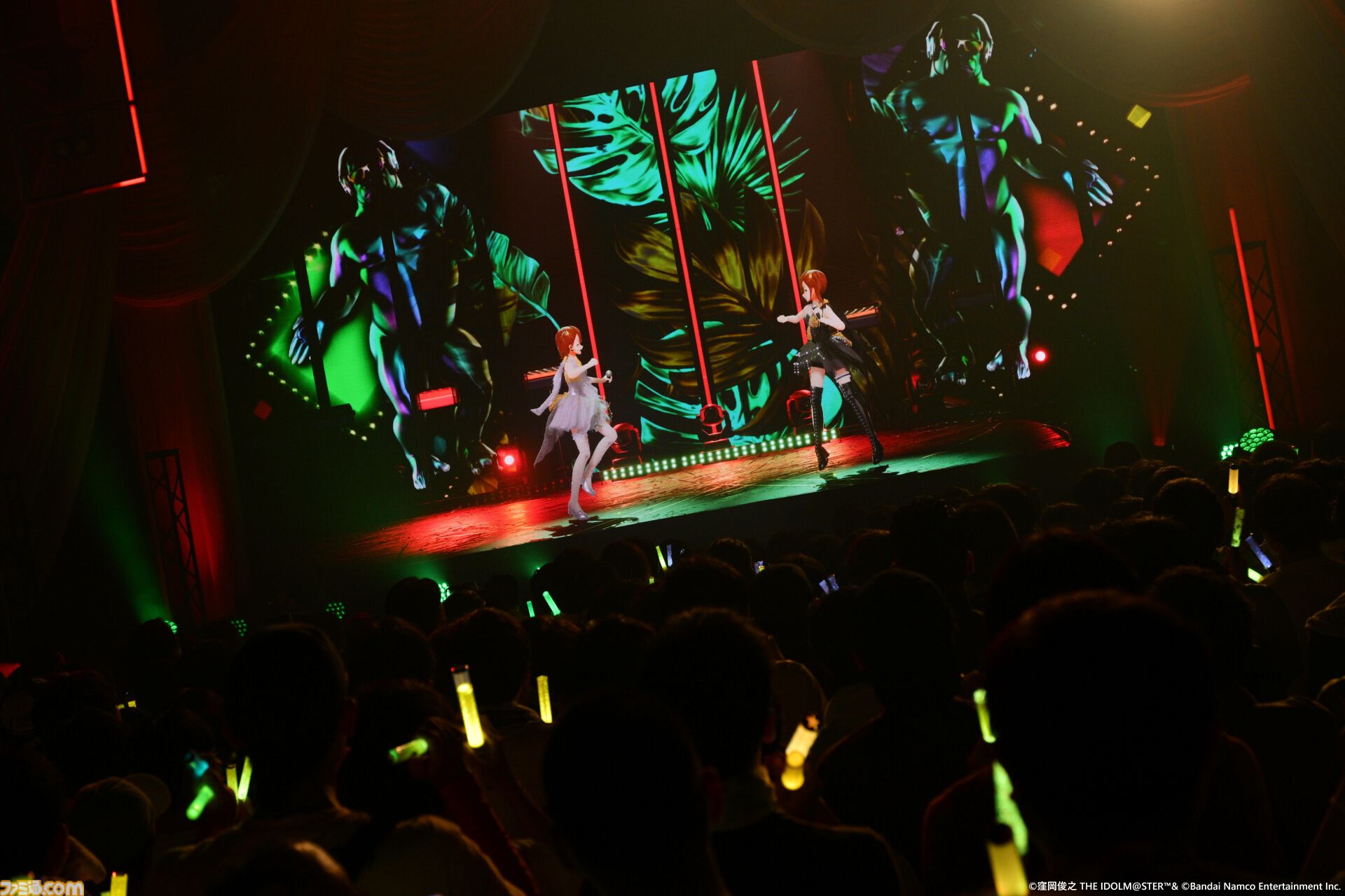 『アイマス』双海亜美・真美 twin live“ふたごぼしのつばさ”東京公演リポート。全曲ふたりでのステージで、新曲『北極星をズラしちゃえ！』でも一体感のあるパフォーマンスを披露。