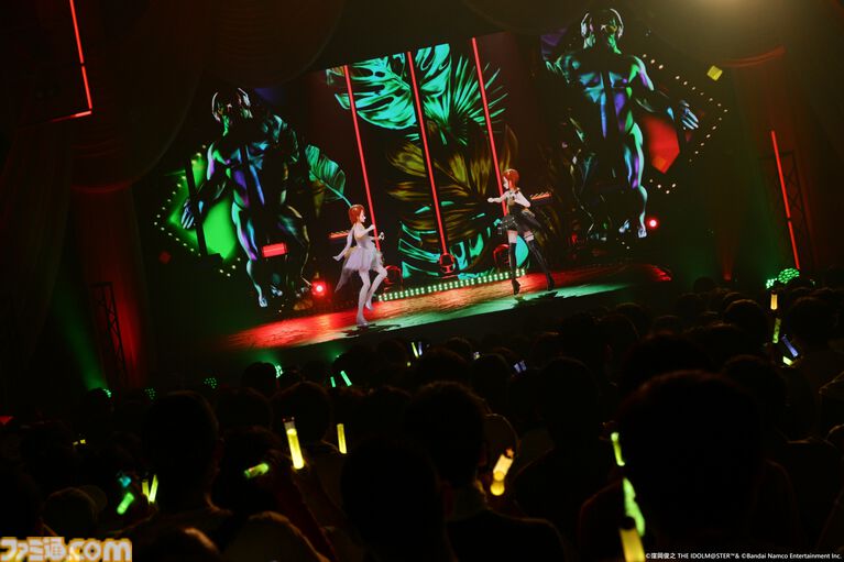 『アイマス』双海亜美・真美 twin live“ふたごぼしのつばさ”東京公演リポート。全曲ふたりでのステージで、新曲『北極星をズラしちゃえ！』でも一体感のあるパフォーマンスを披露。