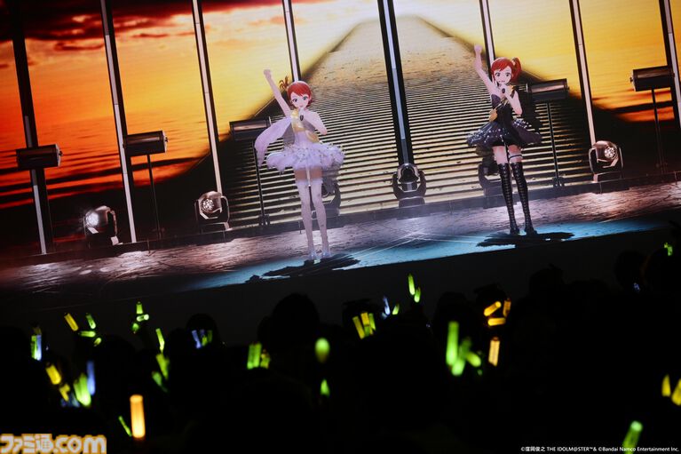 『アイマス』双海亜美・真美 twin live“ふたごぼしのつばさ”東京公演リポート。全曲ふたりでのステージで、新曲『北極星をズラしちゃえ！』でも一体感のあるパフォーマンスを披露。