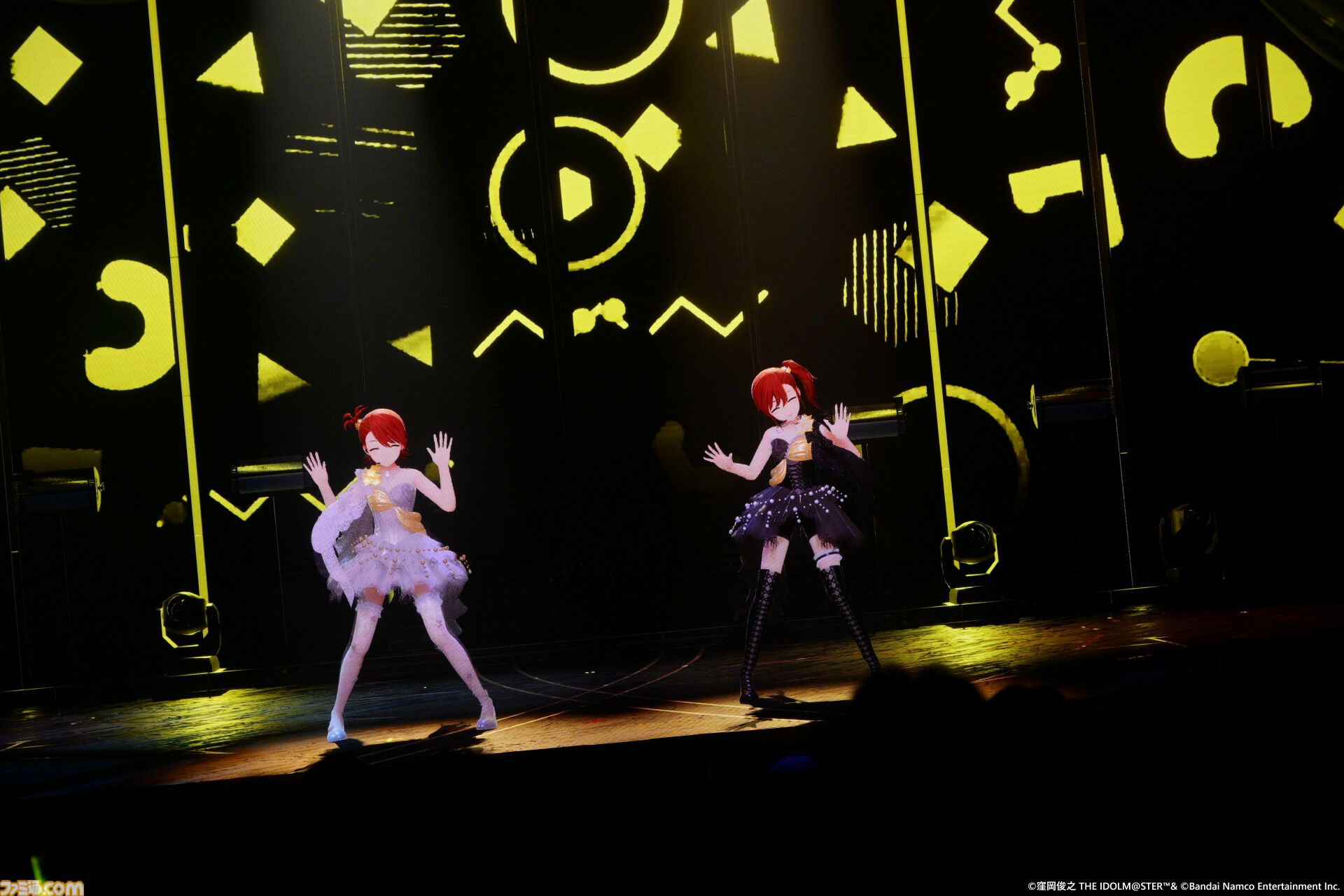 『アイマス』双海亜美・真美 twin live“ふたごぼしのつばさ”東京公演リポート。全曲ふたりでのステージで、新曲『北極星をズラしちゃえ！』でも一体感のあるパフォーマンスを披露。