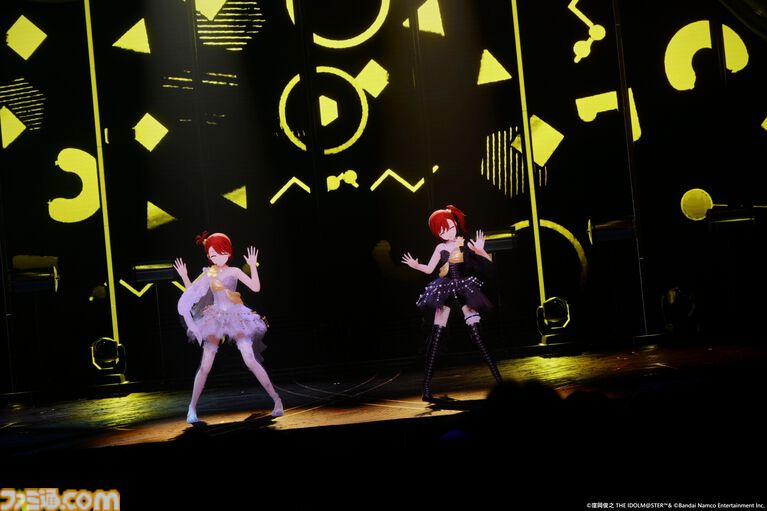 『アイマス』双海亜美・真美 twin live“ふたごぼしのつばさ”東京公演リポート。全曲ふたりでのステージで、新曲『北極星をズラしちゃえ！』でも一体感のあるパフォーマンスを披露。