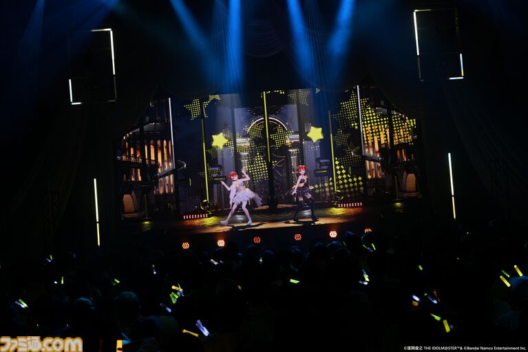 『アイマス』双海亜美・真美 twin live“ふたごぼしのつばさ”東京公演リポート。全曲ふたりでのステージで、新曲『北極星をズラしちゃえ！』でも一体感のあるパフォーマンスを披露。