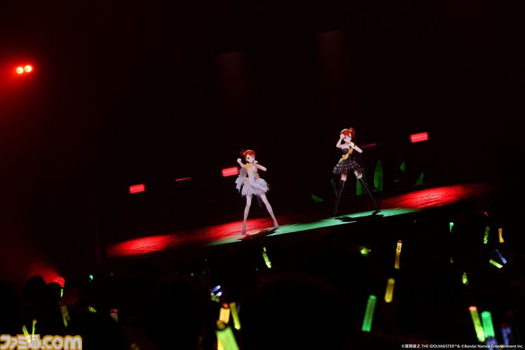 『アイマス』双海亜美・真美 twin live“ふたごぼしのつばさ”東京公演リポート。全曲ふたりでのステージで、新曲『北極星をズラしちゃえ！』でも一体感のあるパフォーマンスを披露。